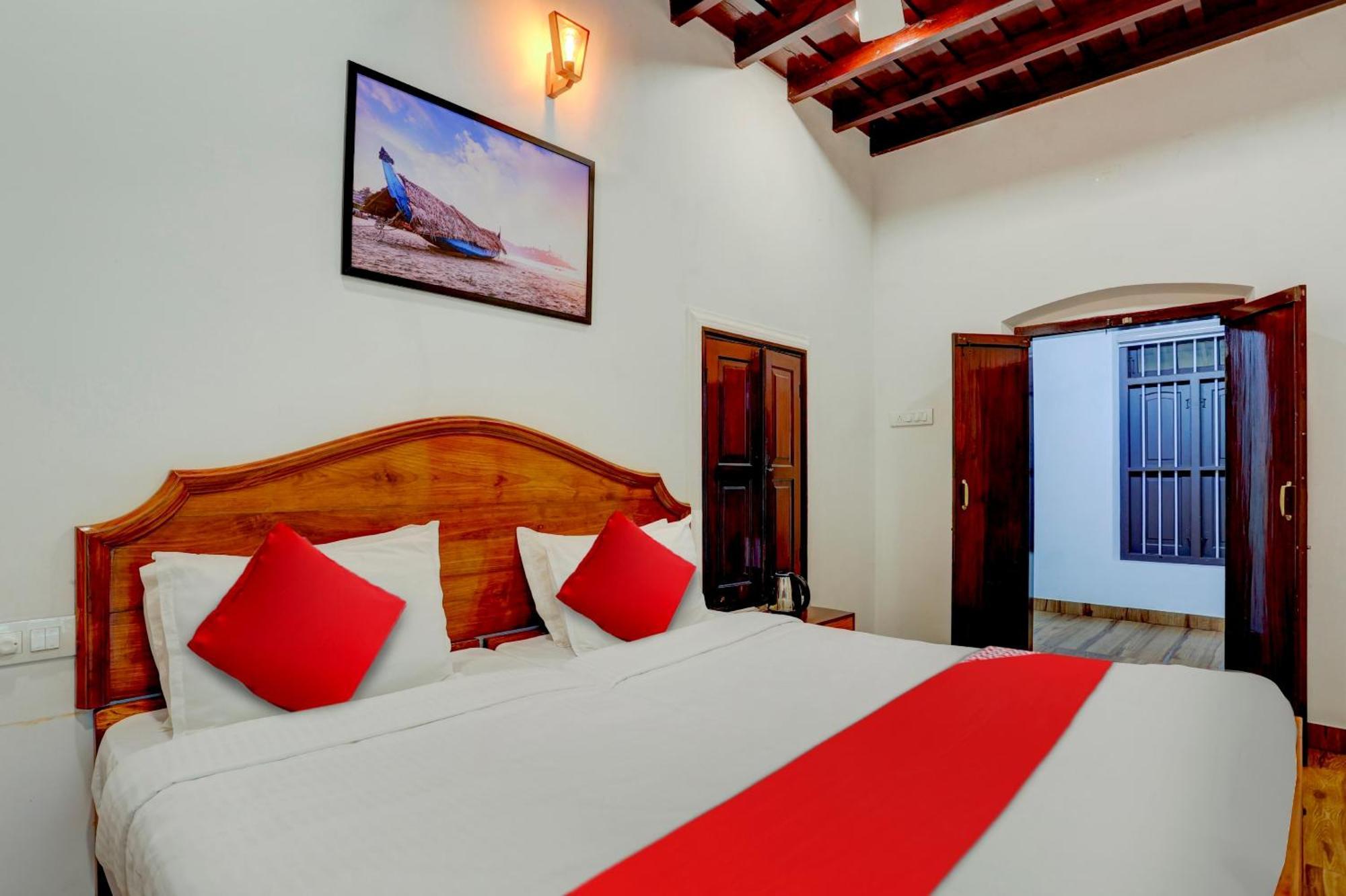 Hotel O Poptavern Heritage Ковалам Экстерьер фото